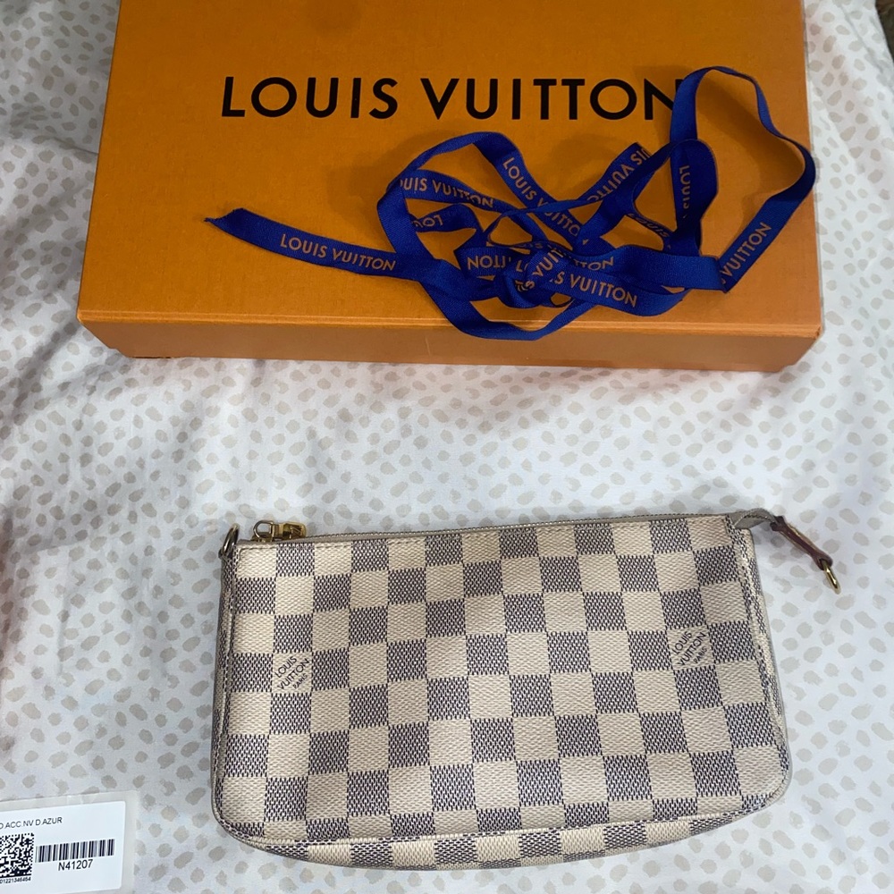 Pochette Accessoires Damier Azur Authentic